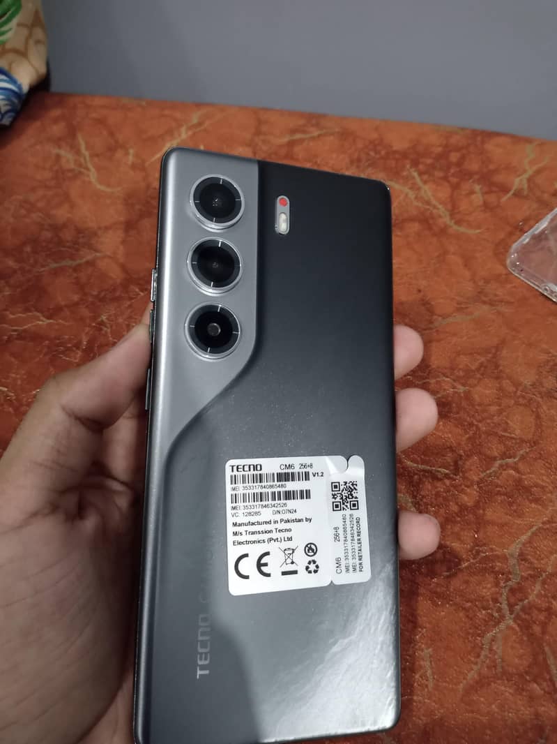 Tecno CAMON 40 Pro 0