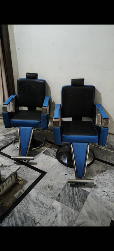 2 polar chair  & Saloon