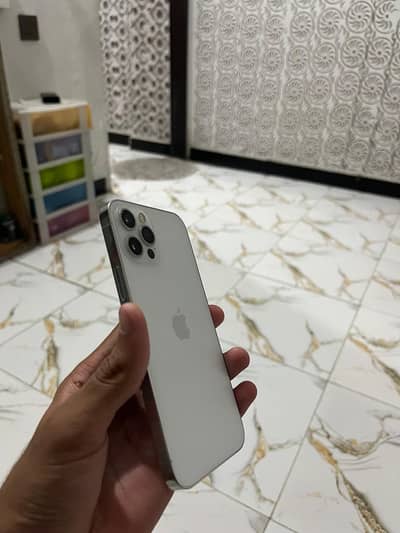 Apple iPhone 12 Pro
