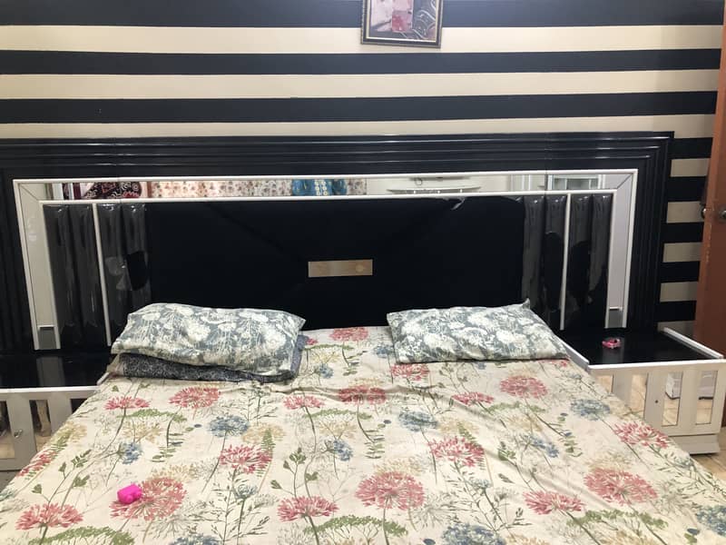 Furniture 0