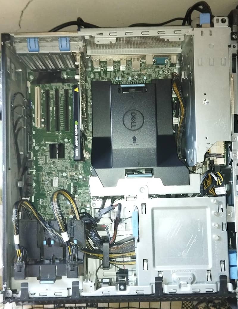 Dell Precision 5820 Xeon W-2123 Workstation | 32GB RAM | 24" Acer 0