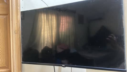 TCL Android LED TV – For Parts/Repair – Panel Damaged