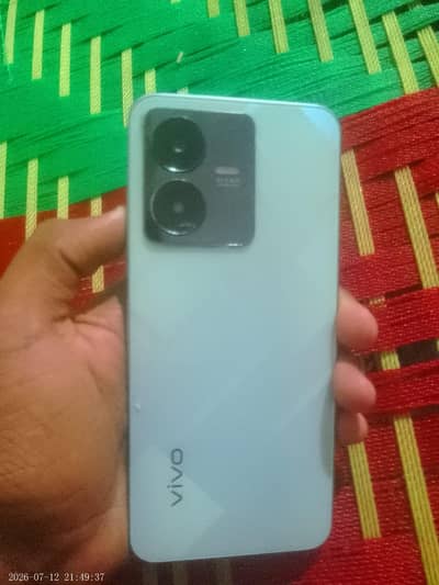 Vivo Y22 10/8 condition All ok Only with box