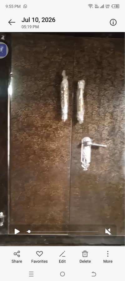 4 doors wali safe almari . . . metal mm. . . . . .
