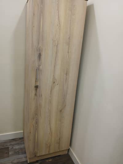 single door cupboard