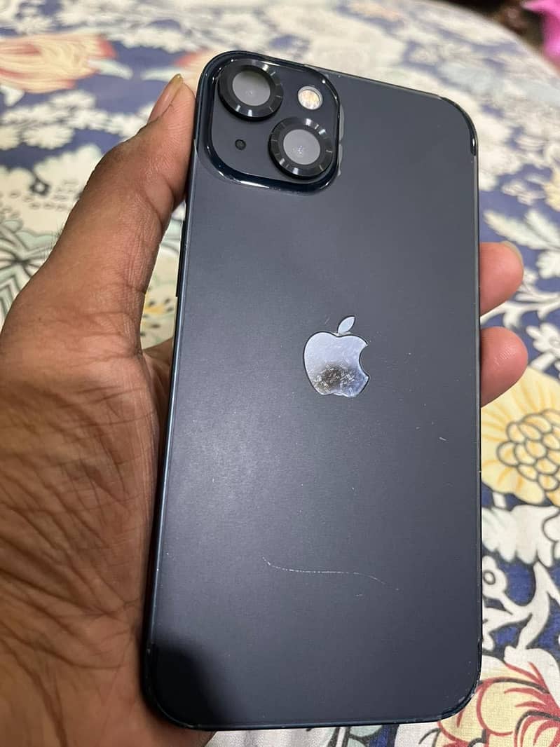 Apple iPhone 13 1