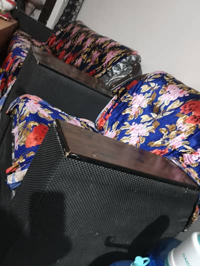 3 seater 1 sweater sofa for sale