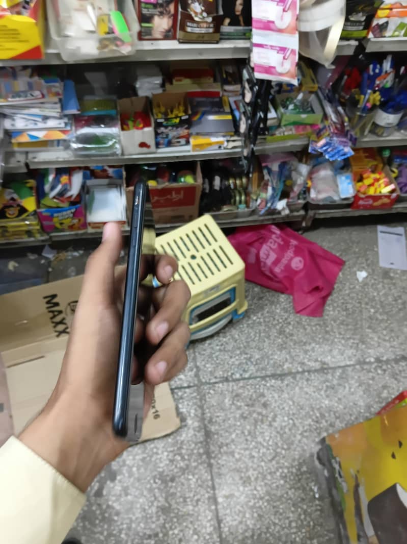 Apple iPhone 7 5