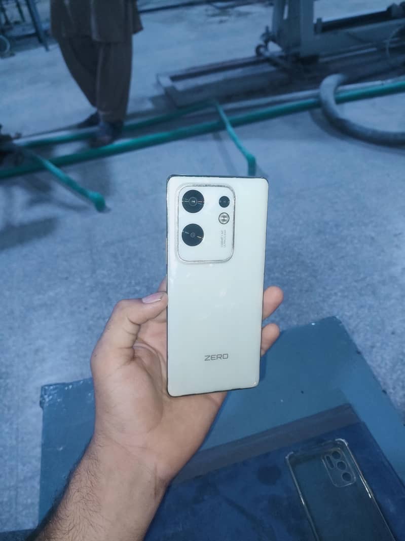 Infinix Zero 30 0