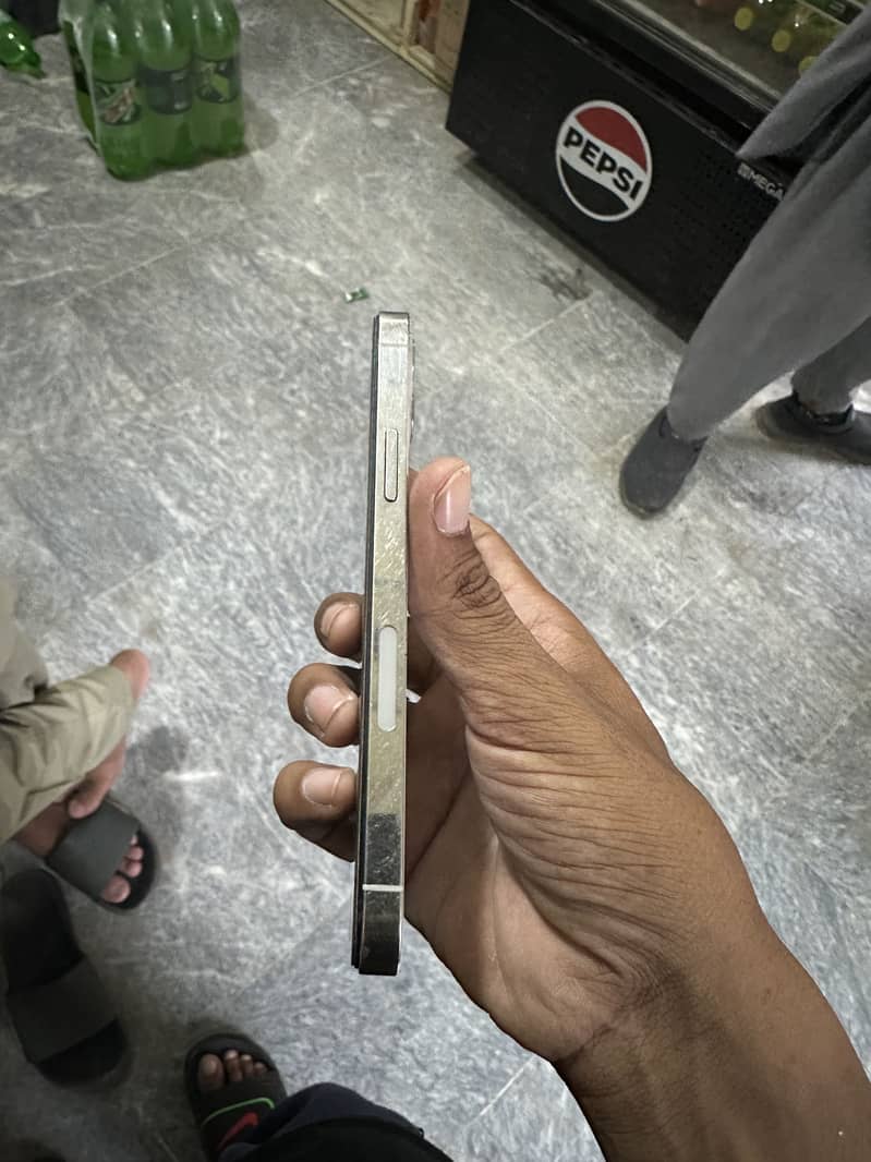 Apple iPhone 12 Pro 1