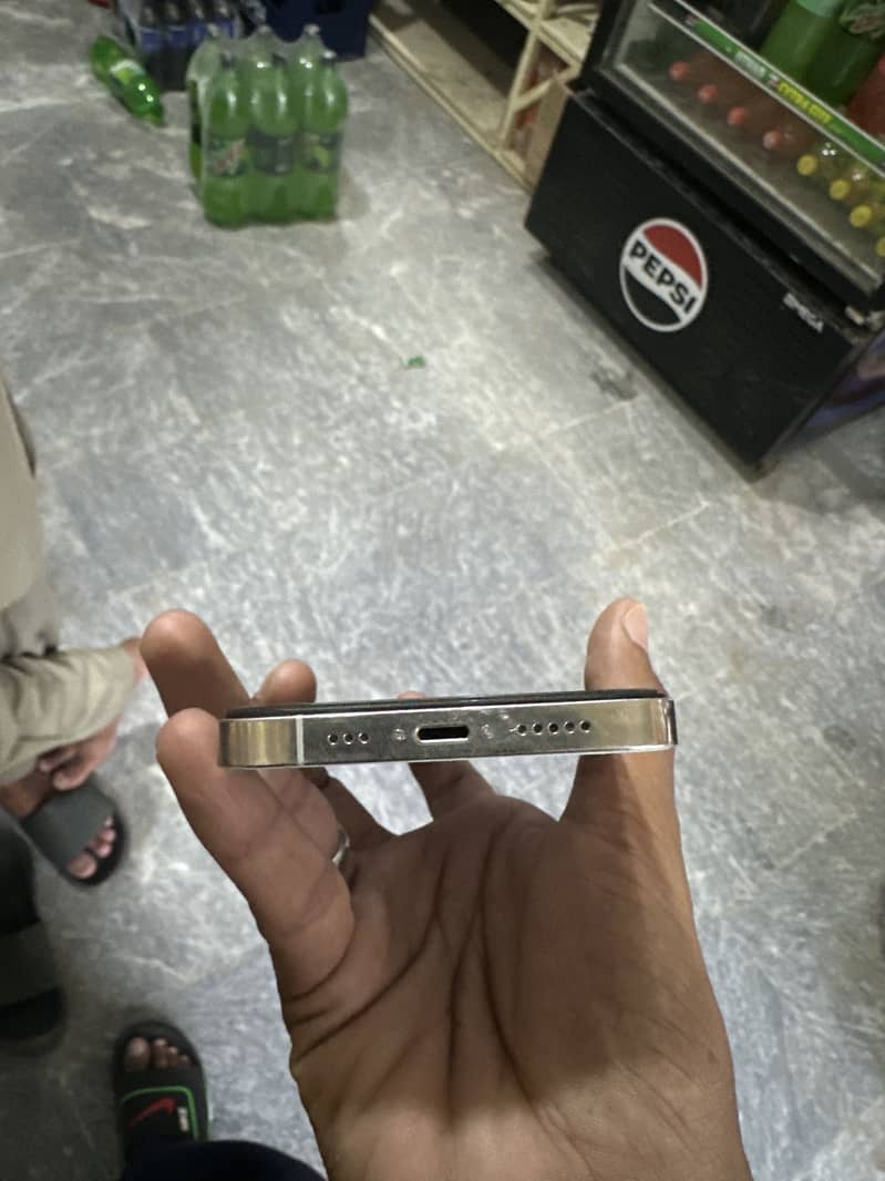 Apple iPhone 12 Pro 2