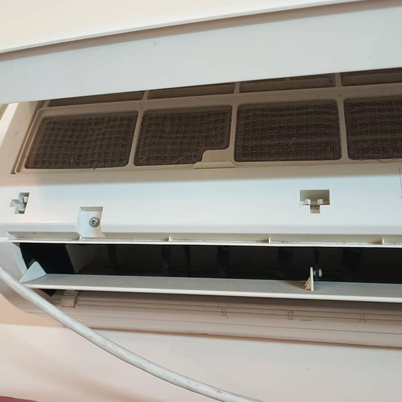 Split AC 1
