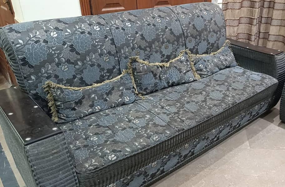 sofa 5 seater 0