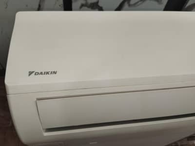 Daikin 1.5 ton non inverter