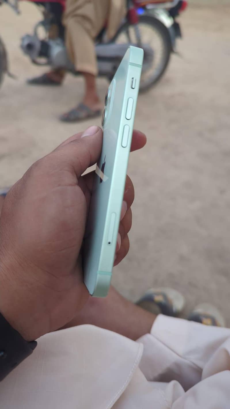 Apple iPhone 12 mini 2