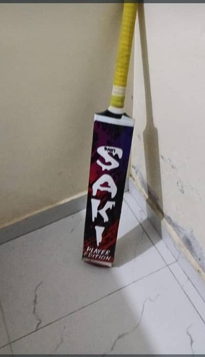 bat good condition original saki