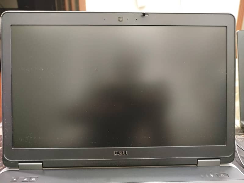 Dell Lattitude E6540 2