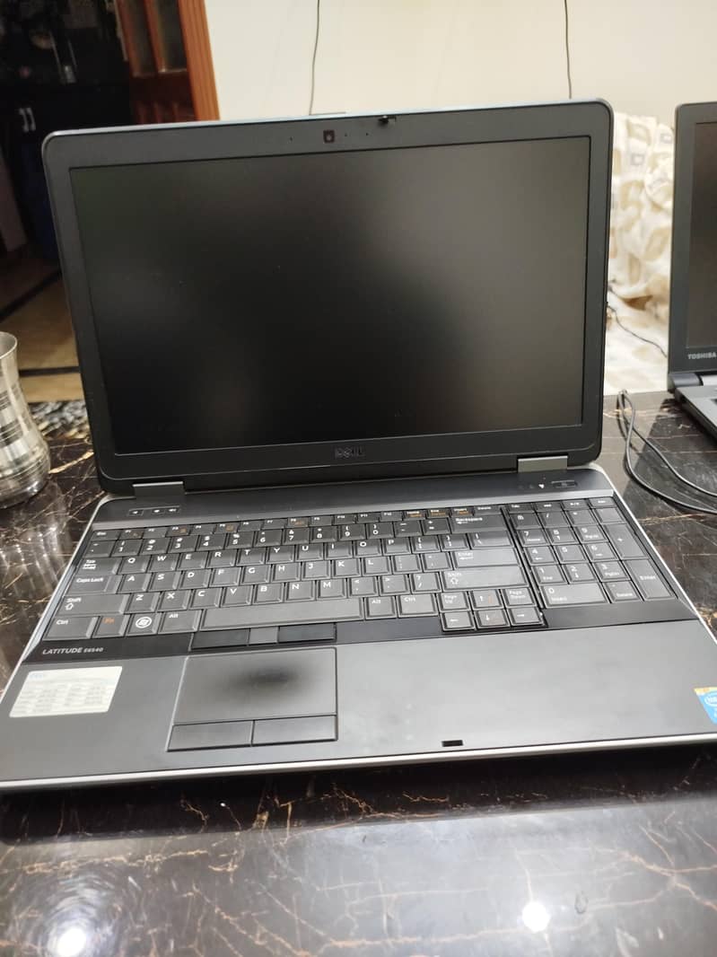 Dell Lattitude E6540 3