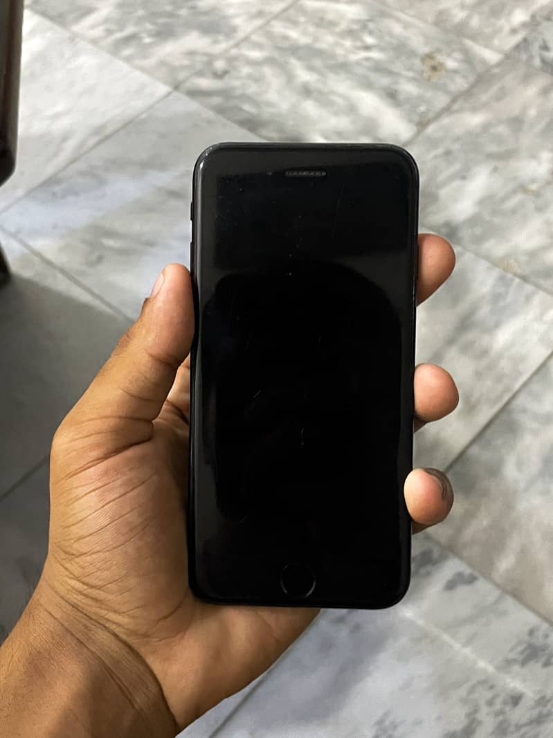 Apple iPhone SE 1