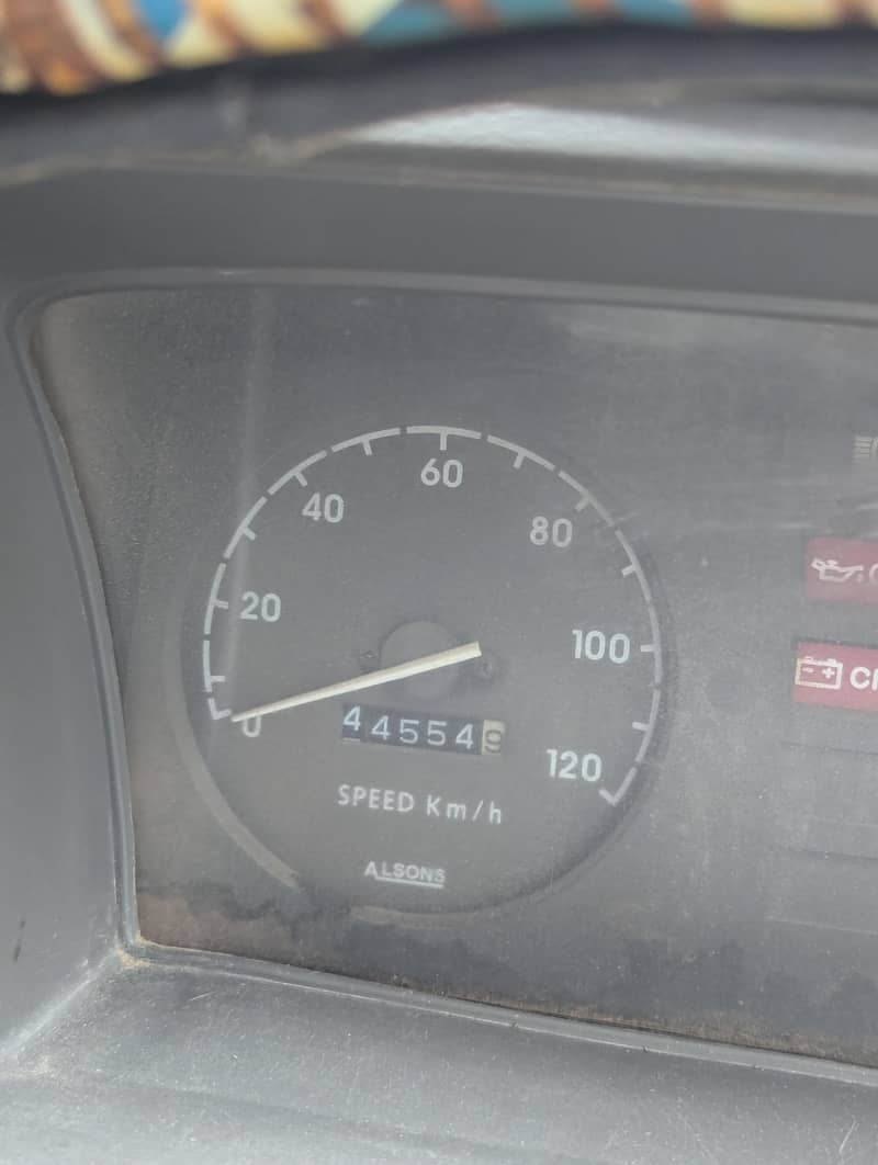 Suzuki Bolan 2011 2