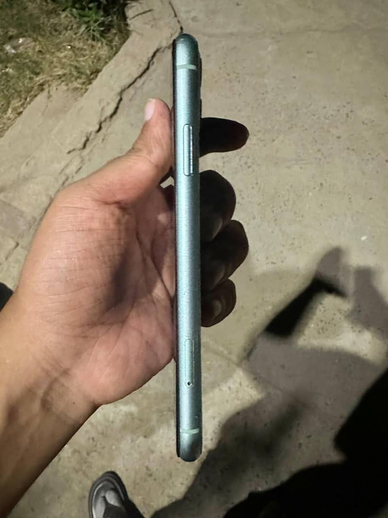 Apple iPhone 11 2