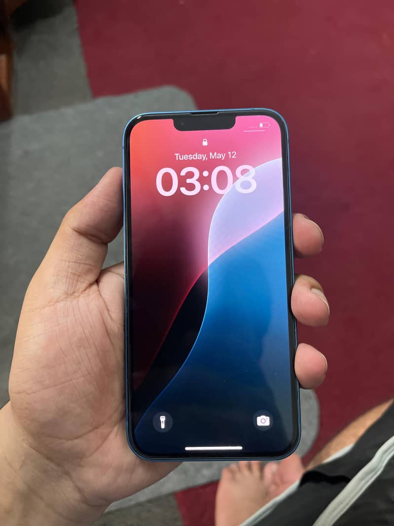 Apple iPhone 13 0