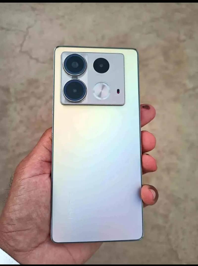 Infinix note 40 0
