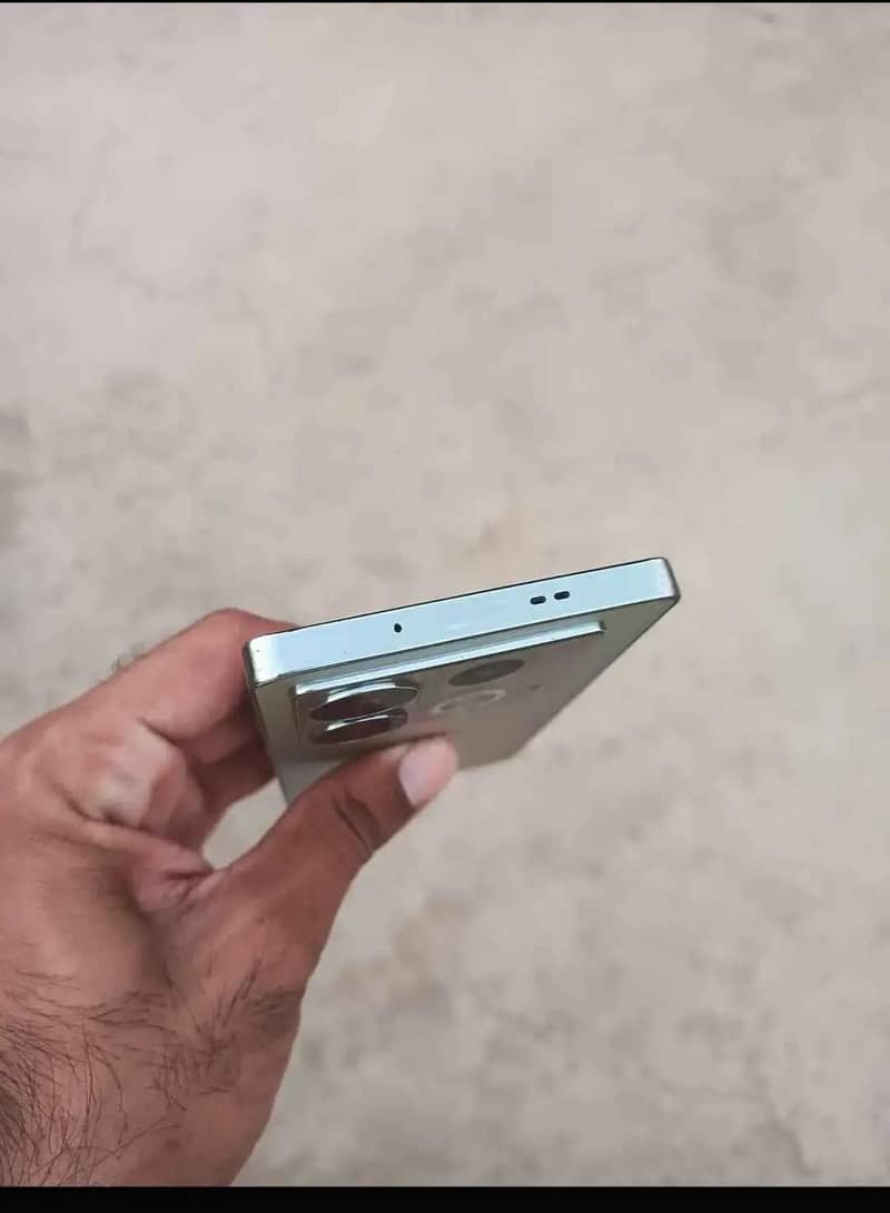 Infinix note 40 3