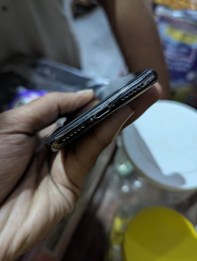 Apple iPhone X 0