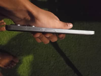 Infinix Hot 30 Play