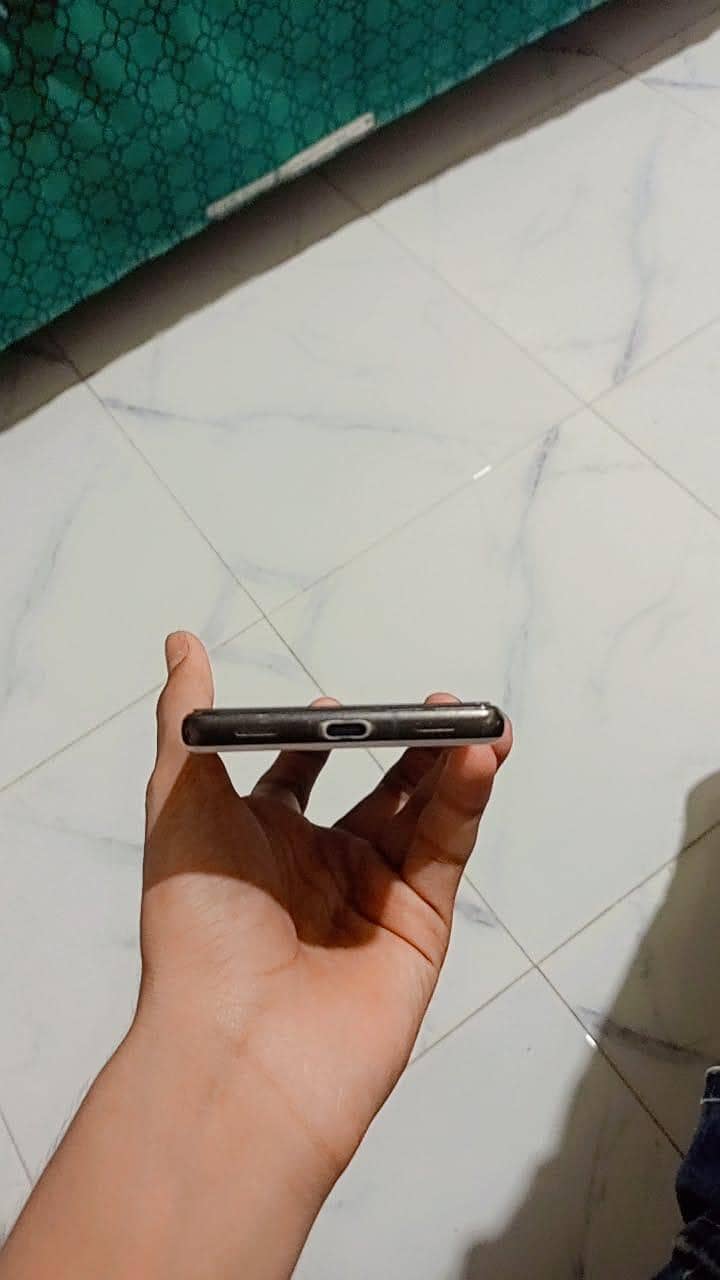 Google Pixel 6a 5