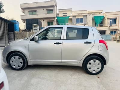 Suzuki Swift DLX 2011