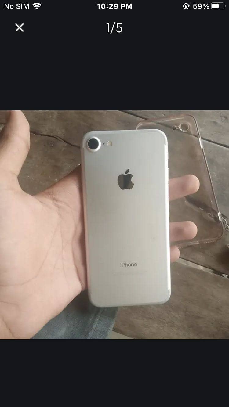Apple iPhone 7 0
