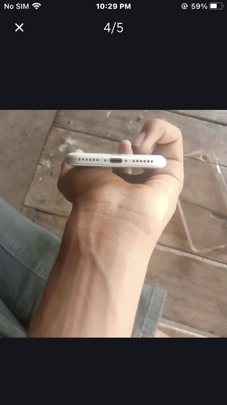 Apple iPhone 7 3
