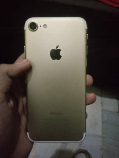 Apple iPhone 7