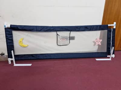 Bed side crib for kids.