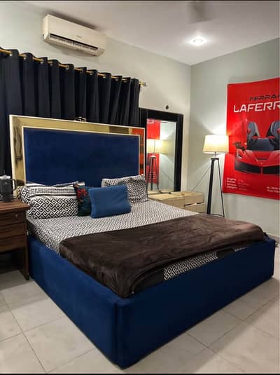 King Sized Bed With Side Tables