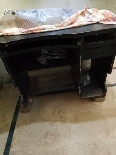 Computer Table