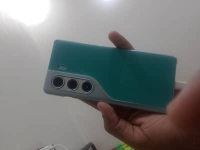 Tecno CAMON 40 Pro