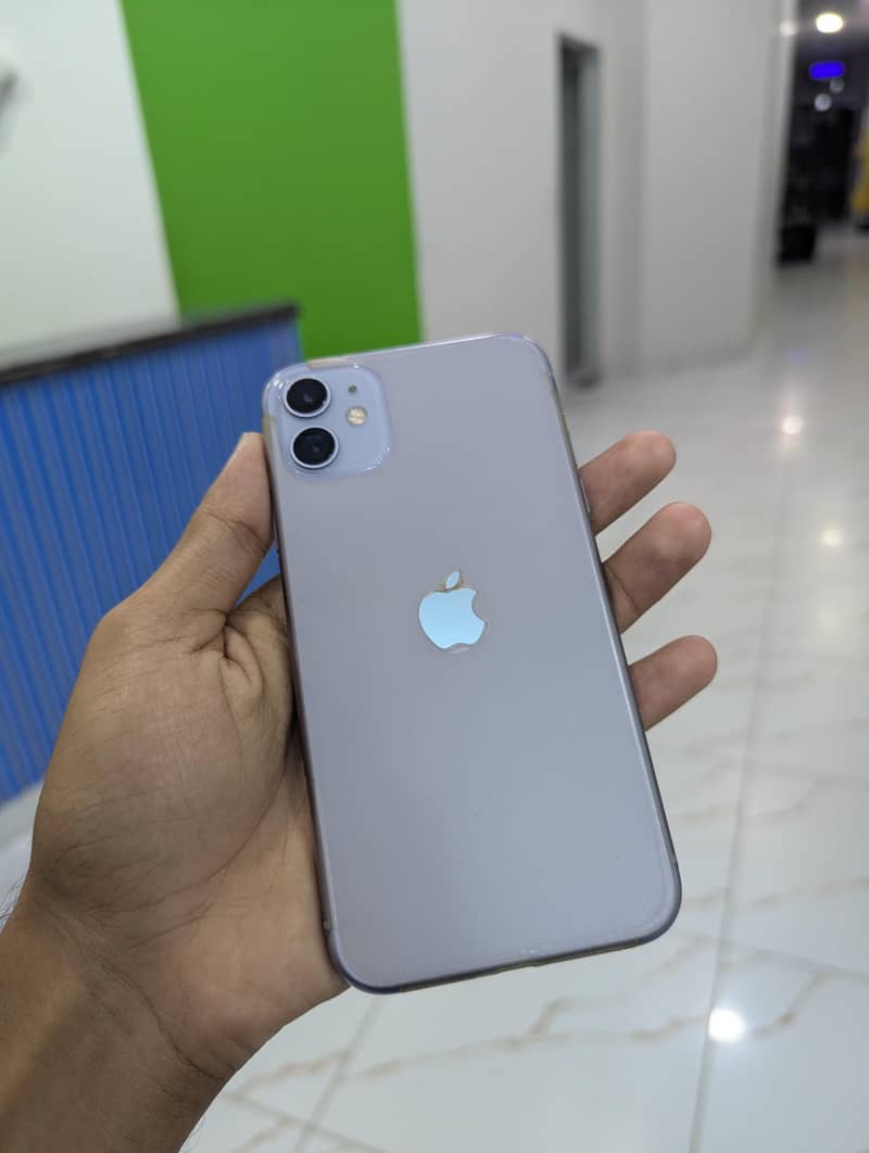 Apple iPhone 11 0