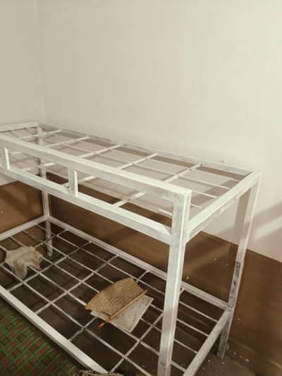 Rustic White Iron Bunk Bed Frame (Excellent Condition)