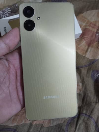 Samsung Mobile A06