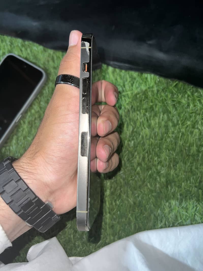 Apple iPhone 14 Pro 3