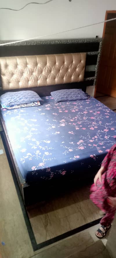 King size bed for sale