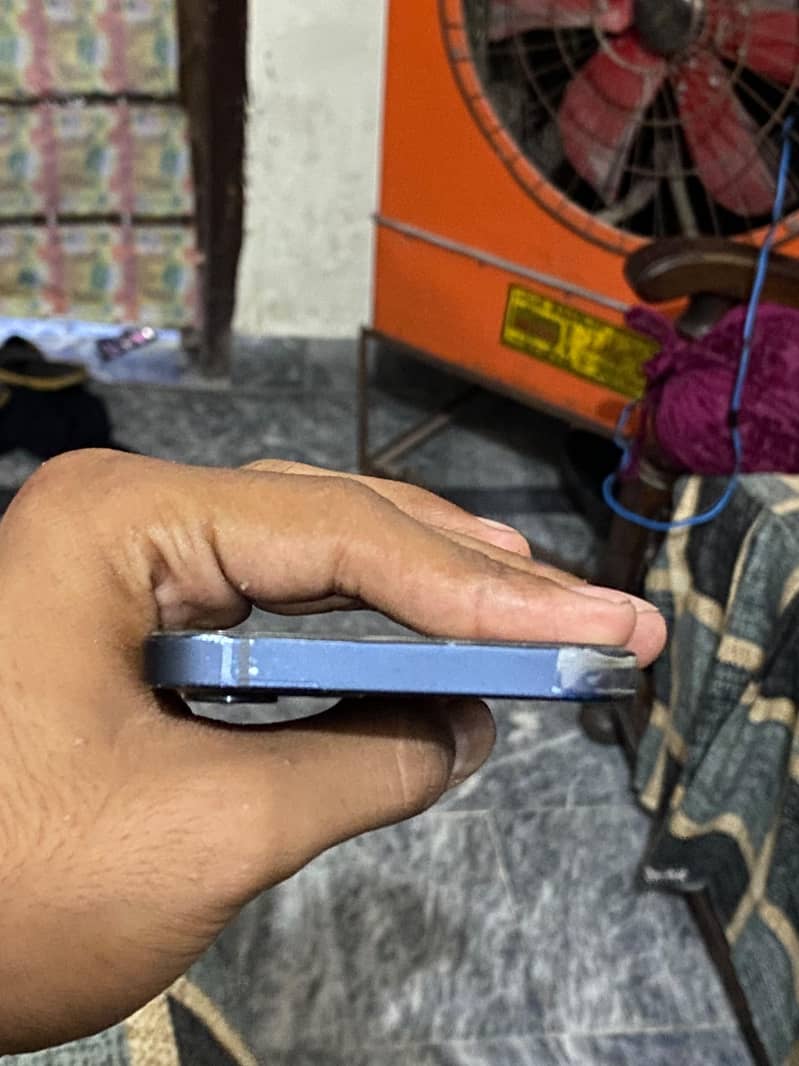 Apple iPhone 12 2
