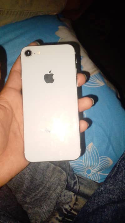 Apple iPhone 8