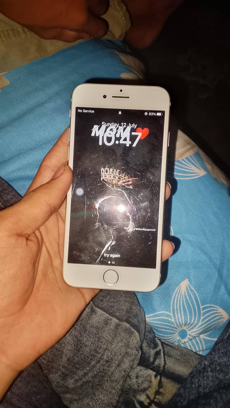 Apple iPhone 8 1
