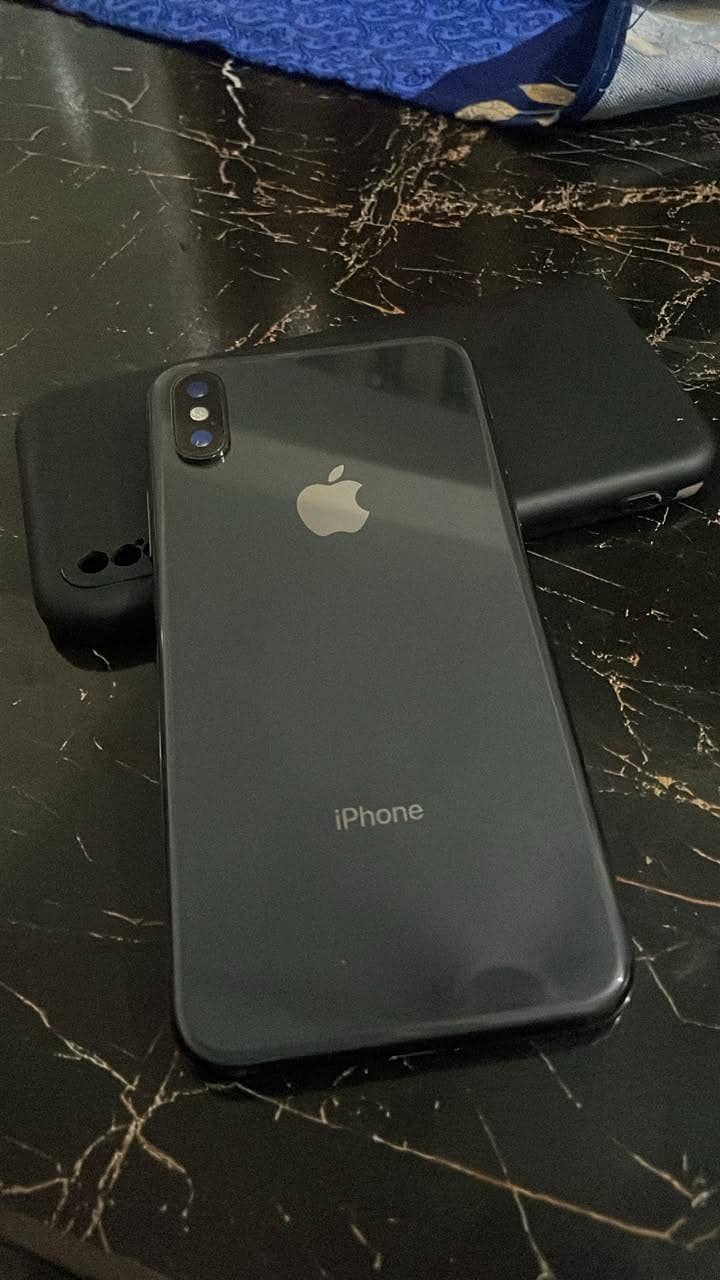 Apple iPhone X 0