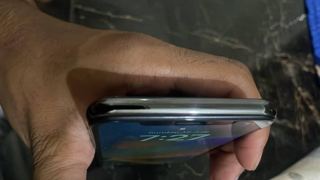 Apple iPhone X 2