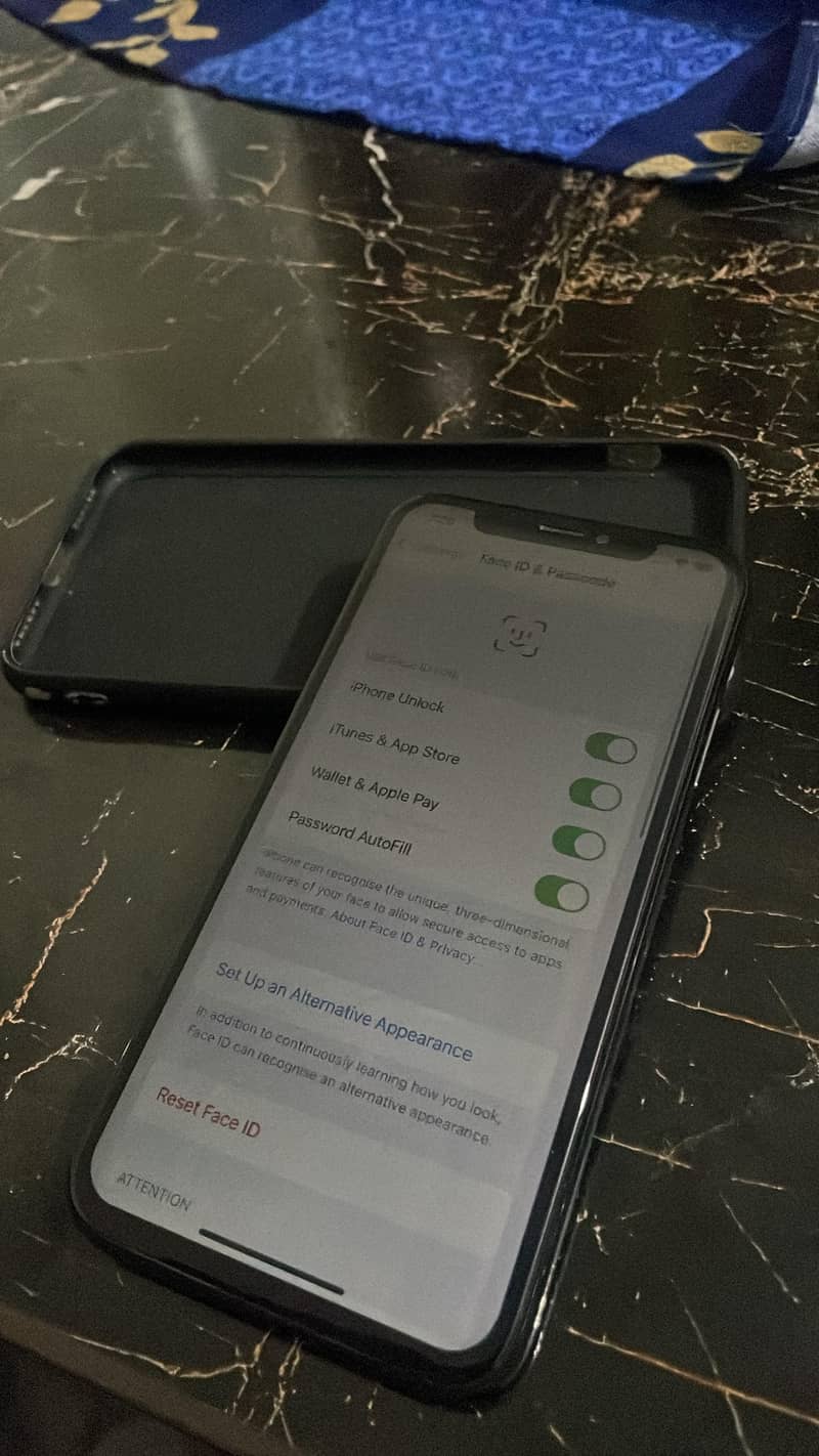 Apple iPhone X 5